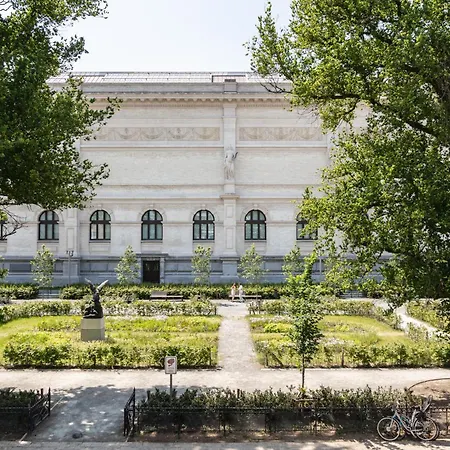 בית הארחה Museum אנטוורפן